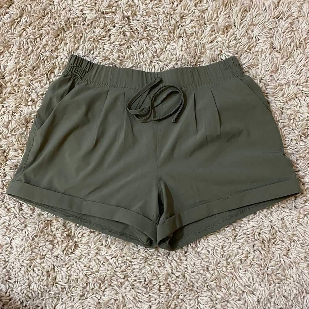 ZYIA ACTIVE Olive Summer Shorts